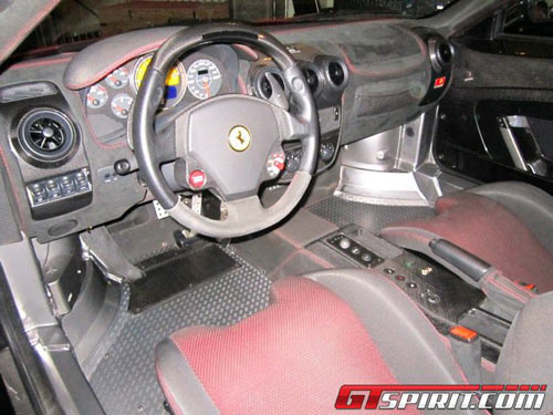 Siêu xe Ferrari 430 Scuderia của Schumacher rao bán - 7