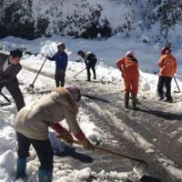 Tin tức trong ngày - Sa Pa: Lần đầu phá băng thông đèo Ô Quý Hồ