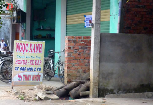 Sóng ngầm cầm đồ (P.2) - 2