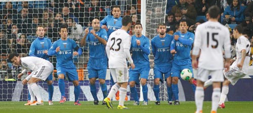 Ancelotti cảnh báo thái độ chơi bóng của Real - 1