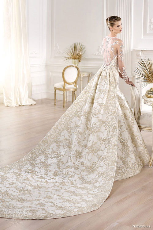 Tôn nét diễm lệ bằng váy cưới cao cấp - 15