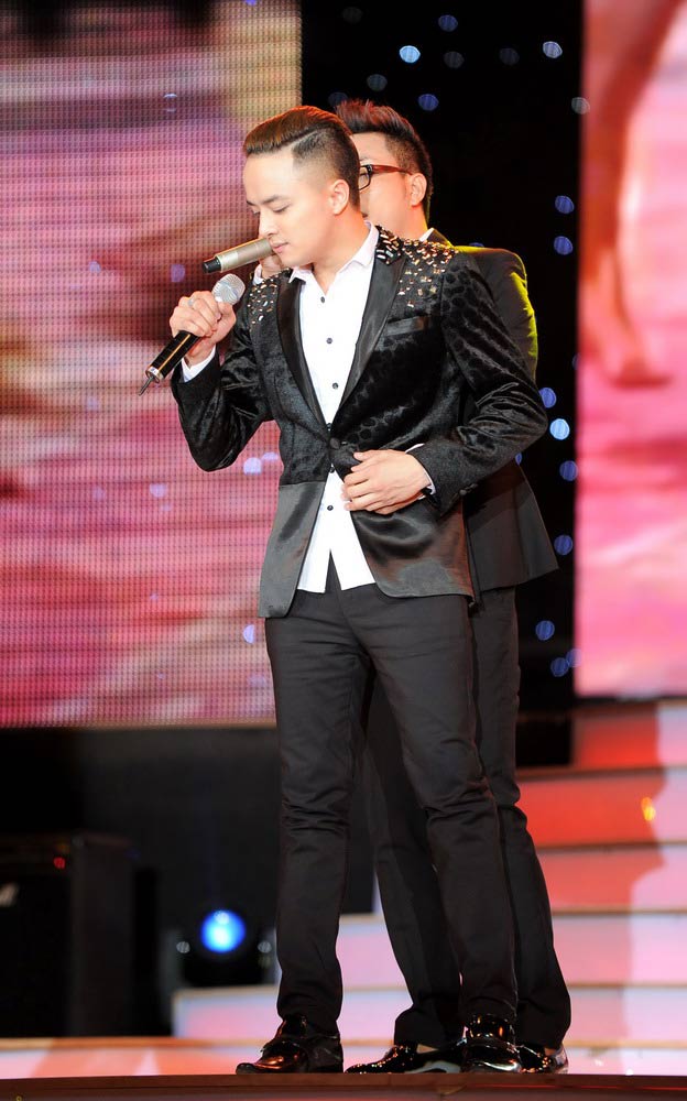 Những bức ảnh “ú tim” showbiz Việt 2013 - 4