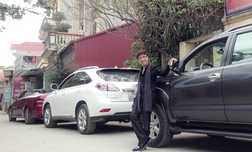 Sao Việt và những chiếc xế ồn ào năm qua - 12