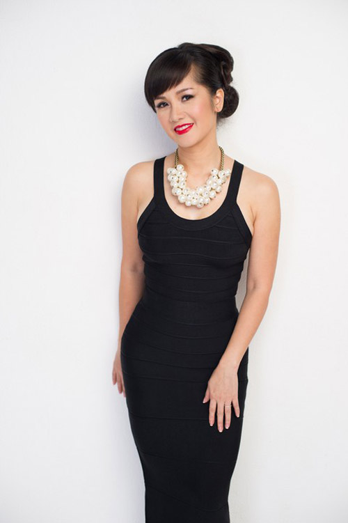 Mê mẩn với dáng đồng hồ cát của sao Vbiz - 9