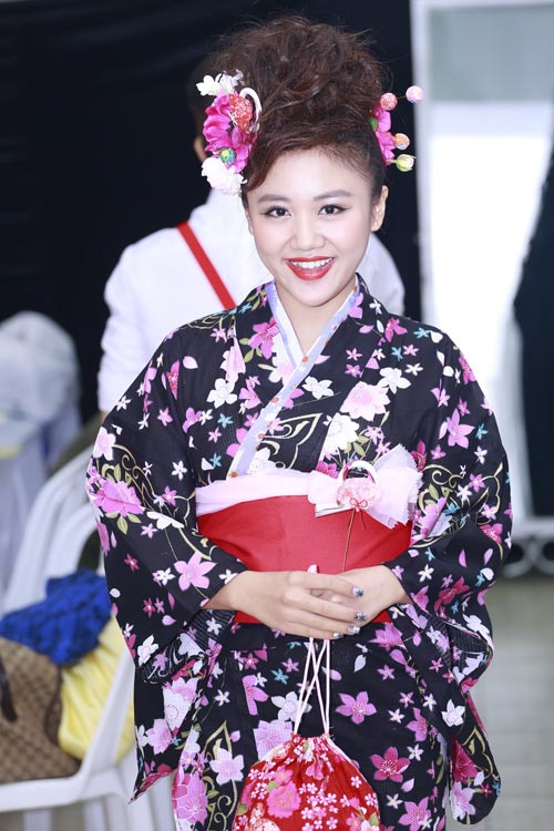 Văn Mai Hương diện kimono lạ mắt - 10