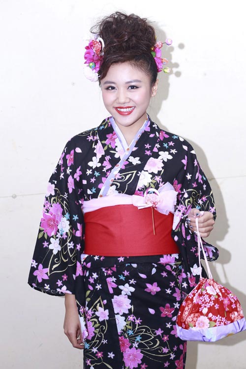 Văn Mai Hương diện kimono lạ mắt - 8