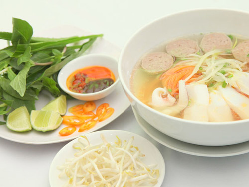 Mặc "áo mới" cho bún phở bằng rau, củ, quả - 2