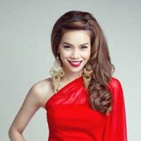 Làm đẹp - 6 bước kẻ môi đỏ tuyệt đẹp đón Giáng sinh