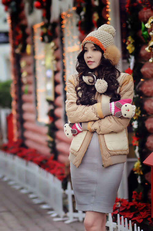 Hậu khoe 6 tỷ, Ngọc Bích giản dị đón Noel - 6