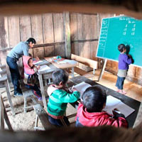 Giáo dục - du học - Xóa đói chữ ở bản người Lá Vàng