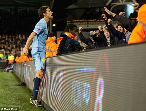 Man City: Sợ gì không đôi công với Barca - 2