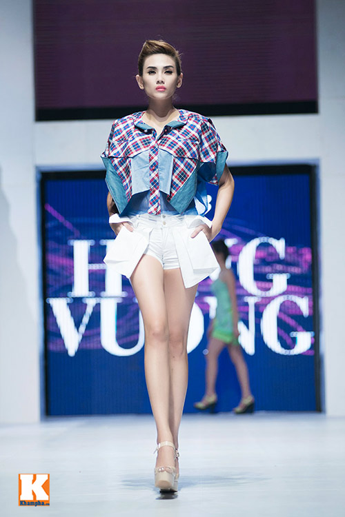Hoàng Yến, Ngọc Hân đọ dáng trên sàn catwalk - 7
