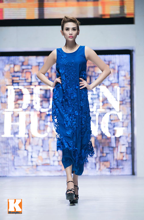 Hoàng Yến, Ngọc Hân đọ dáng trên sàn catwalk - 9