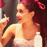 Bạn trẻ - Cuộc sống - Dân công sở thích "buôn chuyện" hơn công việc