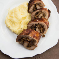 Ẩm thực - Thịt lợn cuộn nấm nướng lạ miệng