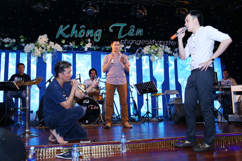 Mr Đàm chân trần tập luyện show Noel - 4