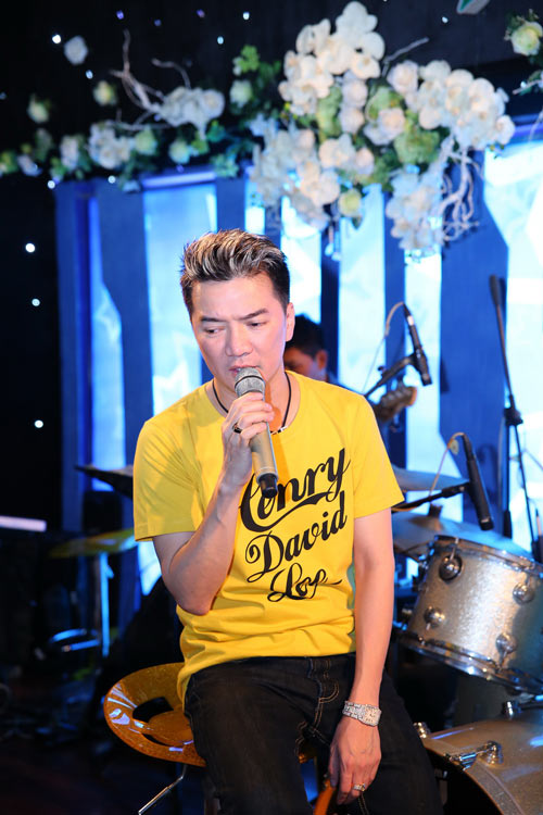 Mr Đàm chân trần tập luyện show Noel - 13