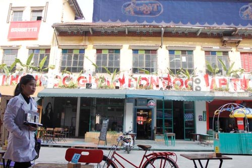 Thông báo ngừng kinh doanh tại Zone 9 bị xé nát - 2