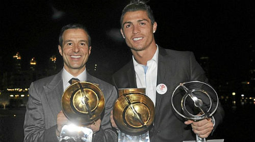 Ronaldo sắp ẵm tiếp 2 giải thưởng danh giá - 1
