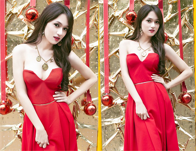 Người đẹp chuyển giới Hương Giang Idol diện váy xẻ ngực khá sâu khoe vòng 1 căng tròn tuyệt đẹp trong dịp giáng sinh.
