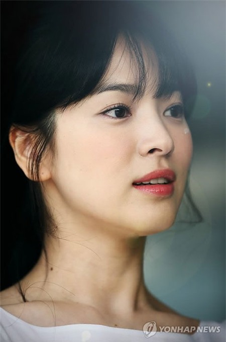 Song Hye Kyo lọt top 100 mỹ nhân đẹp nhất hành tinh - 2