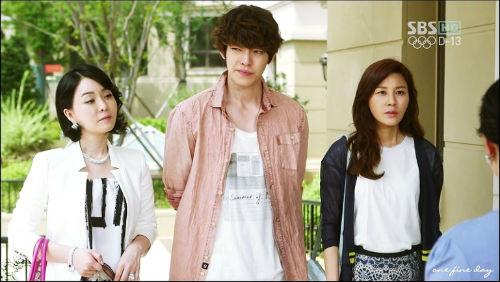 Góc khuất chưa biết về hotboy Người thừa kế - 5