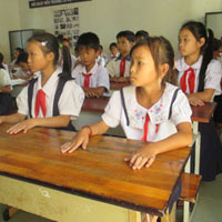 Giáo dục - du học - Thất học do thiếu giấy khai sinh