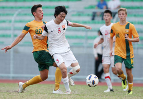 Vấn đề của bóng đá Việt Nam: “Đeo chì” lên đôi chân U-19 - 1
