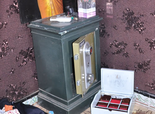 Đánh sập "đại bản doanh" của băng trộm chuyên nghiệp (P.2) - 3