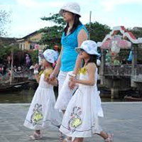 Tin tức trong ngày - Khuyến khích sinh 2 con, dân có được sinh 3?