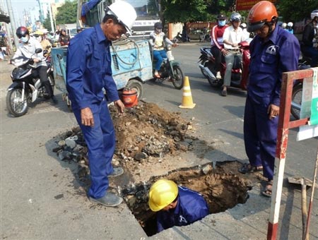 TPHCM: "Hố tử thần" giữa ngã ba - 4