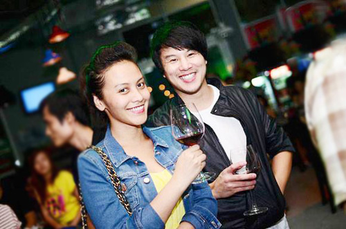 Những cô vợ đại gia, con nhà uy thế của sao Việt - 2