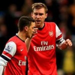 Bóng đá - Mertesacker giải thích lý do mắng Ozil