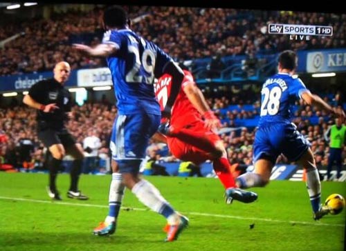 Chế nhạo trọng tài Webb khoác áo Chelsea - 3