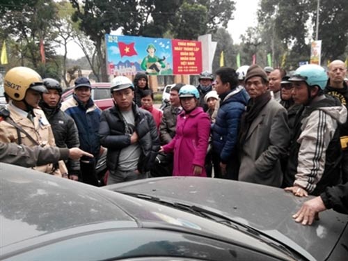 "Tung chưởng" sau khi va chạm giao thông - 1