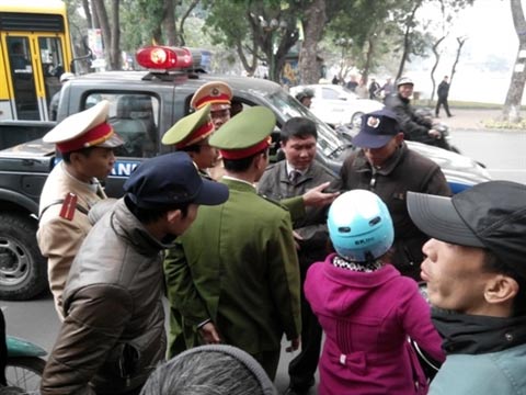 "Tung chưởng" sau khi va chạm giao thông - 2