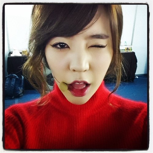 Sunny (SNSD) - Nữ hoàng chụp ảnh "tự sướng" 2013 - 11