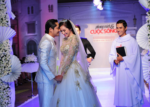 Thời trang Việt còn nhuốm màu tạp kỹ - 6