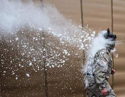 Ảnh: "Chiến tranh bột mỳ" kỳ thú ở Tây Ban Nha - 11