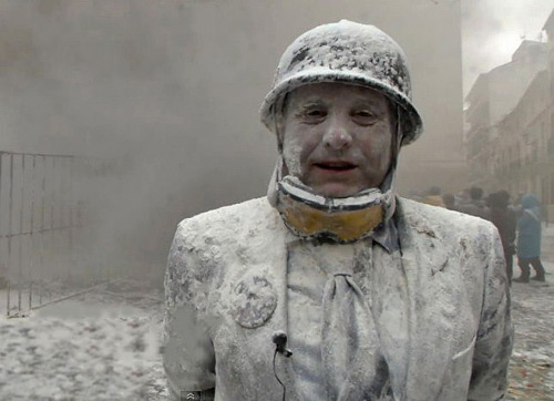 Ảnh: "Chiến tranh bột mỳ" kỳ thú ở Tây Ban Nha - 9