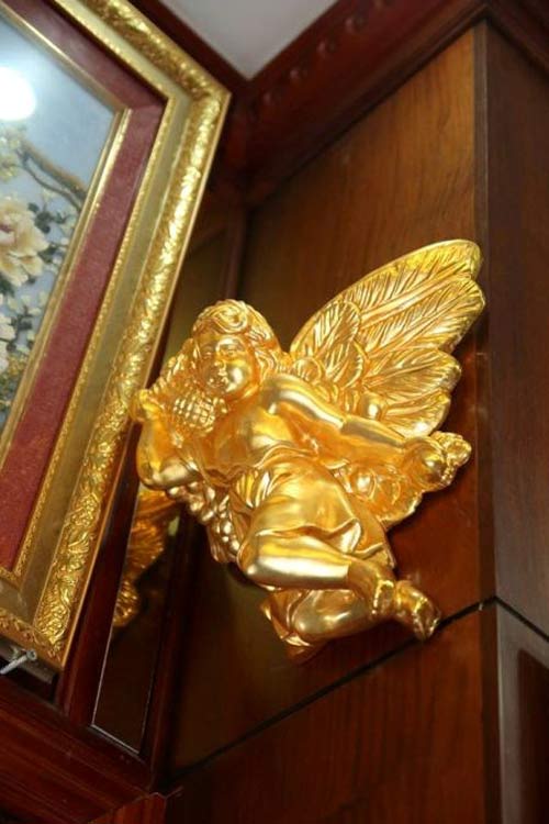 "Lóa mắt" biệt thự mạ vàng 24K của một đại gia Hà Nội - 10