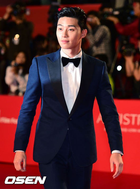 5 người đẹp Hàn "đốt cháy" thảm đỏ - 17