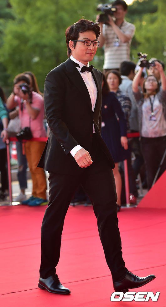 5 người đẹp Hàn "đốt cháy" thảm đỏ - 18