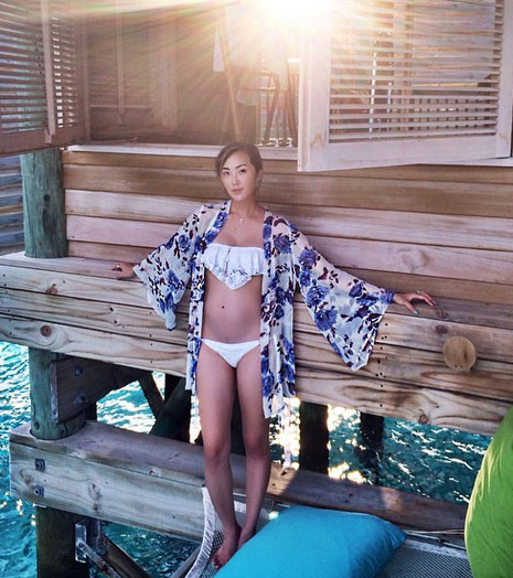 Bầu 6 tháng vẫn gợi cảm khó cưỡng - 6