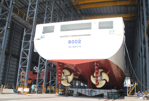 Chùm ảnh: Tàu cảnh sát biển 8002 trước giờ hạ thủy - 4