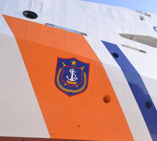 Chùm ảnh: Tàu cảnh sát biển 8002 trước giờ hạ thủy - 5