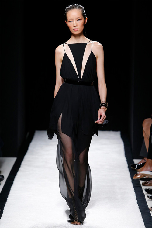 Mọi cô gái đều sẽ mê đắm bộ sưu tập của Balmain! - 15