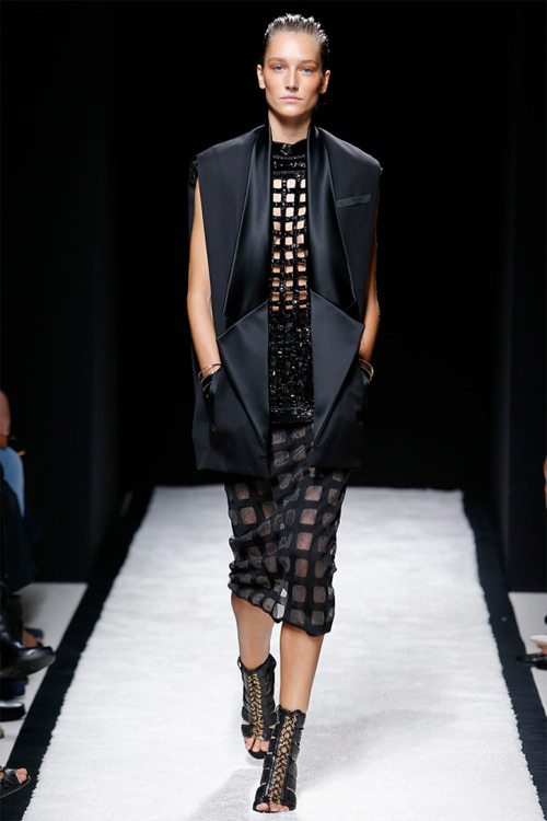Mọi cô gái đều sẽ mê đắm bộ sưu tập của Balmain! - 6