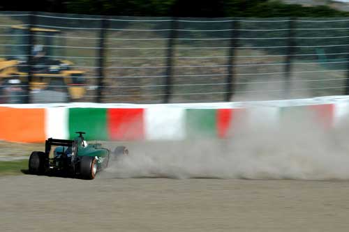 Chạy thử Japanese GP: Mercedes thống trị - 1