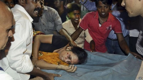 Thảm họa giẫm đạp ở Ấn Độ, 32 người chết - 1